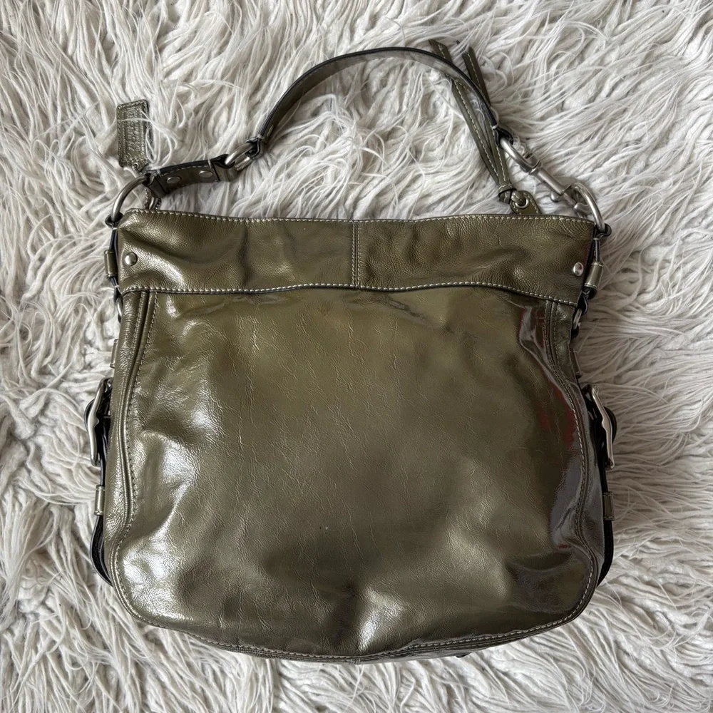 Coach 1941 Zoe Green Patent Leather Shoulder Zipper Closure Hobo Bag One Size